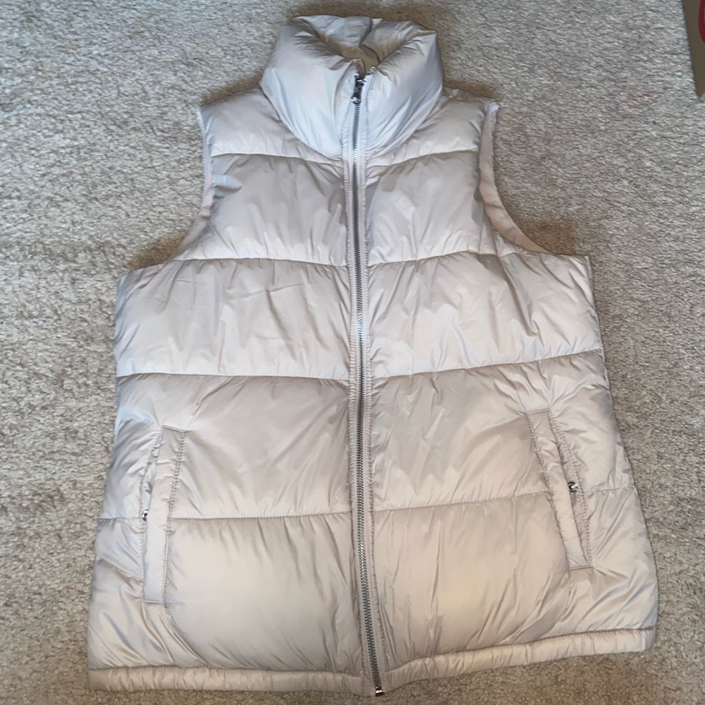 Old Navy Puffer Vest